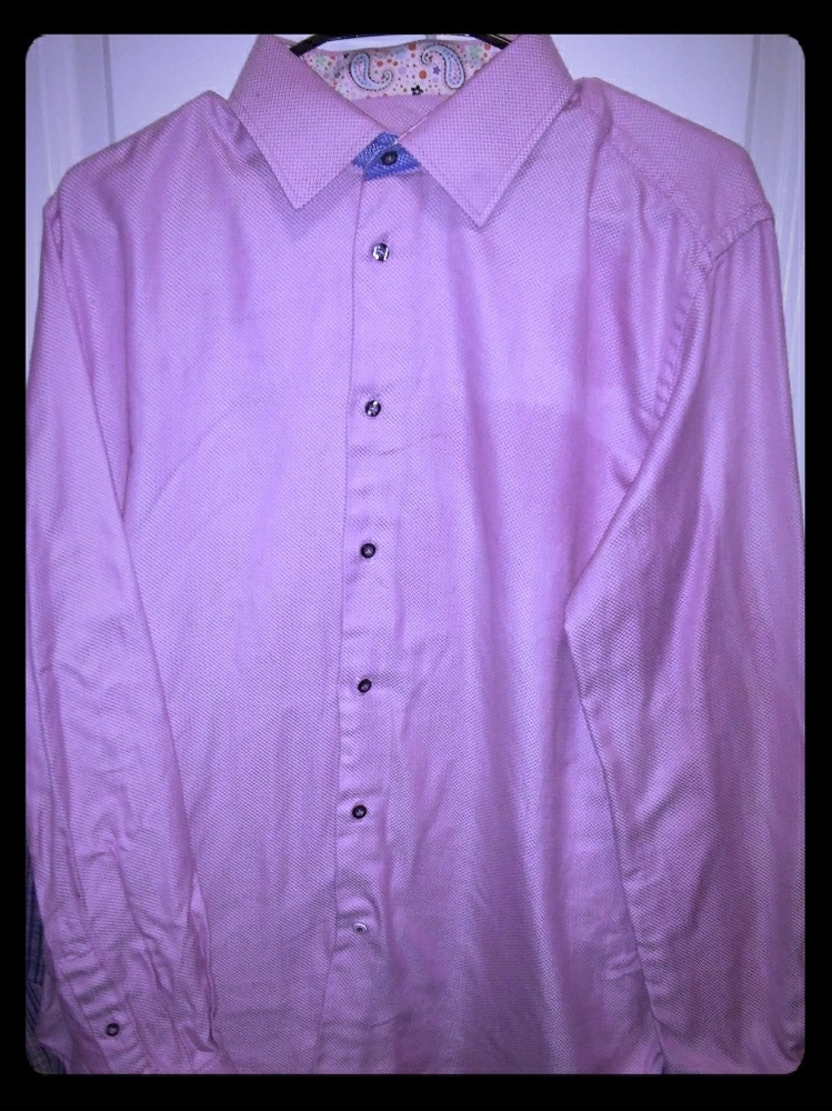 *ON SALE* Robert Graham Pink Long Sleeve Button Up